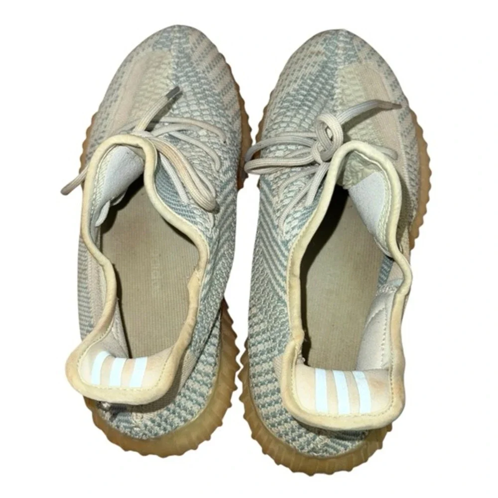 Adidas Yeezy Boost 350 V2 MENS 9.5 PRE-OWNED Cloud‎ White Shoes/Sneakers FW3043